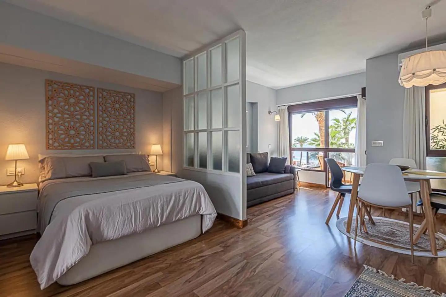 Encantador Apartamento En Primera Linea De Playa Benalmádena Zewnętrze zdjęcie