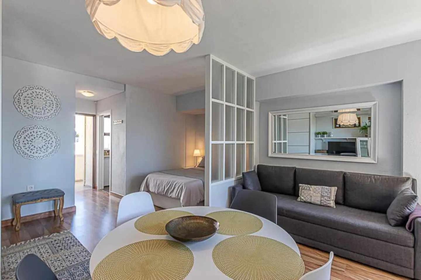 Encantador Apartamento En Primera Linea De Playa Benalmádena Zewnętrze zdjęcie
